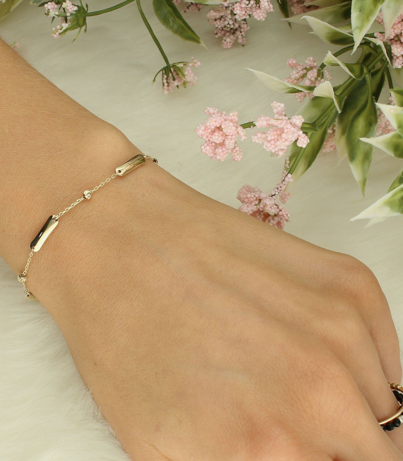 Bransoletka złota blaszki z kuleczkami grawerowanymi próba 375, BR 7315 375 Złota bransoletka wykonana z 9 karatowego żółtego złota. Bransoletka to idealny pomysł na prezent..jpg